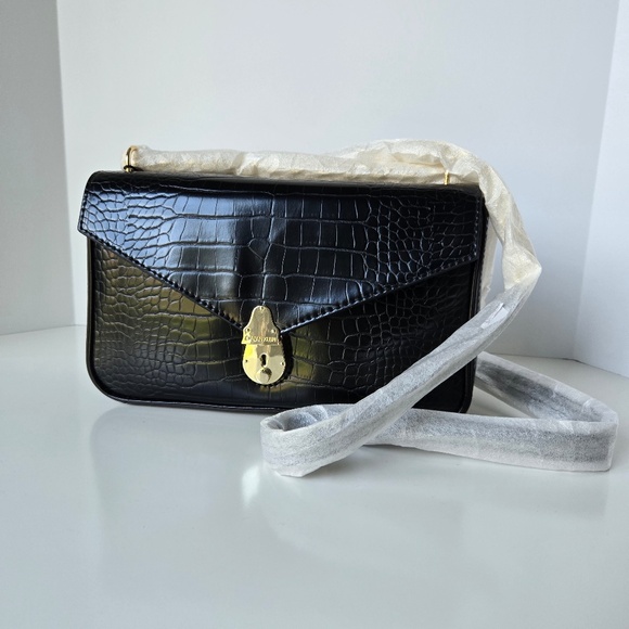 CALVIN KLEIN ๐ Statement Textured Crossbody Bag Faux Snack Skin Pattern - Picture 3 of 8